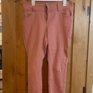 d. jeans Coral Buttoned Pants